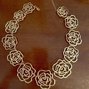 Gold color metal flower necklace